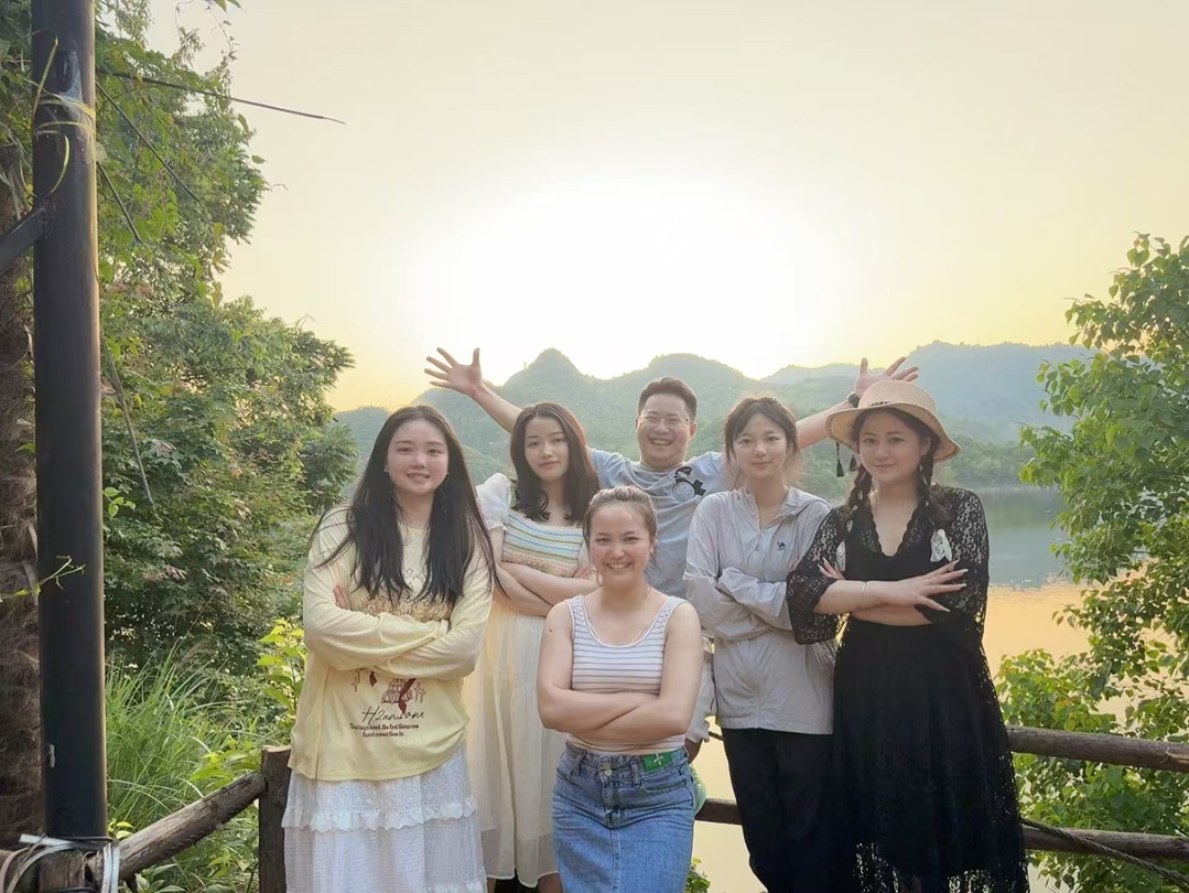 2025.8月貴二分公司“花溪避暑納涼”