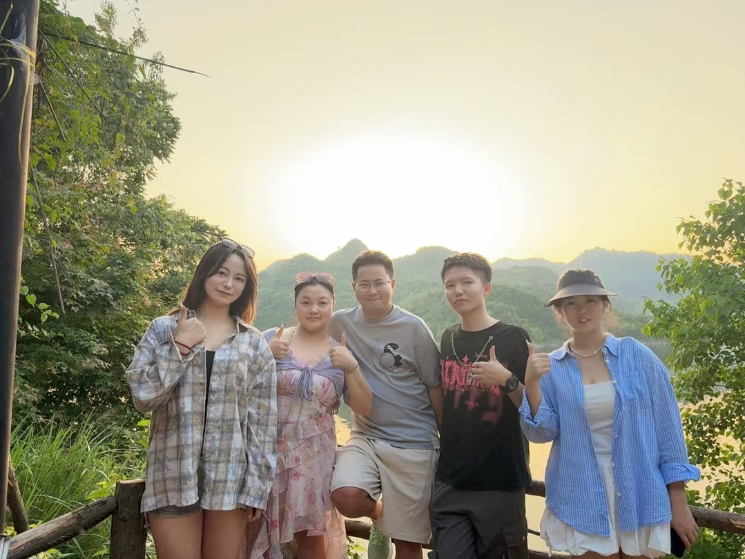 2025.8月貴二分公司“花溪避暑納涼”